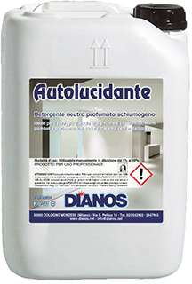 DETERGENTE AUTOLUCIDANTE